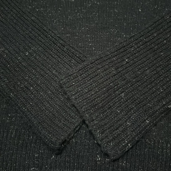 EUC Calvin Klein Sweater-Sz XS-Turtle Neck-Semi Cropped-Salt & Pepper-Wool Blend - Picture 13 of 16